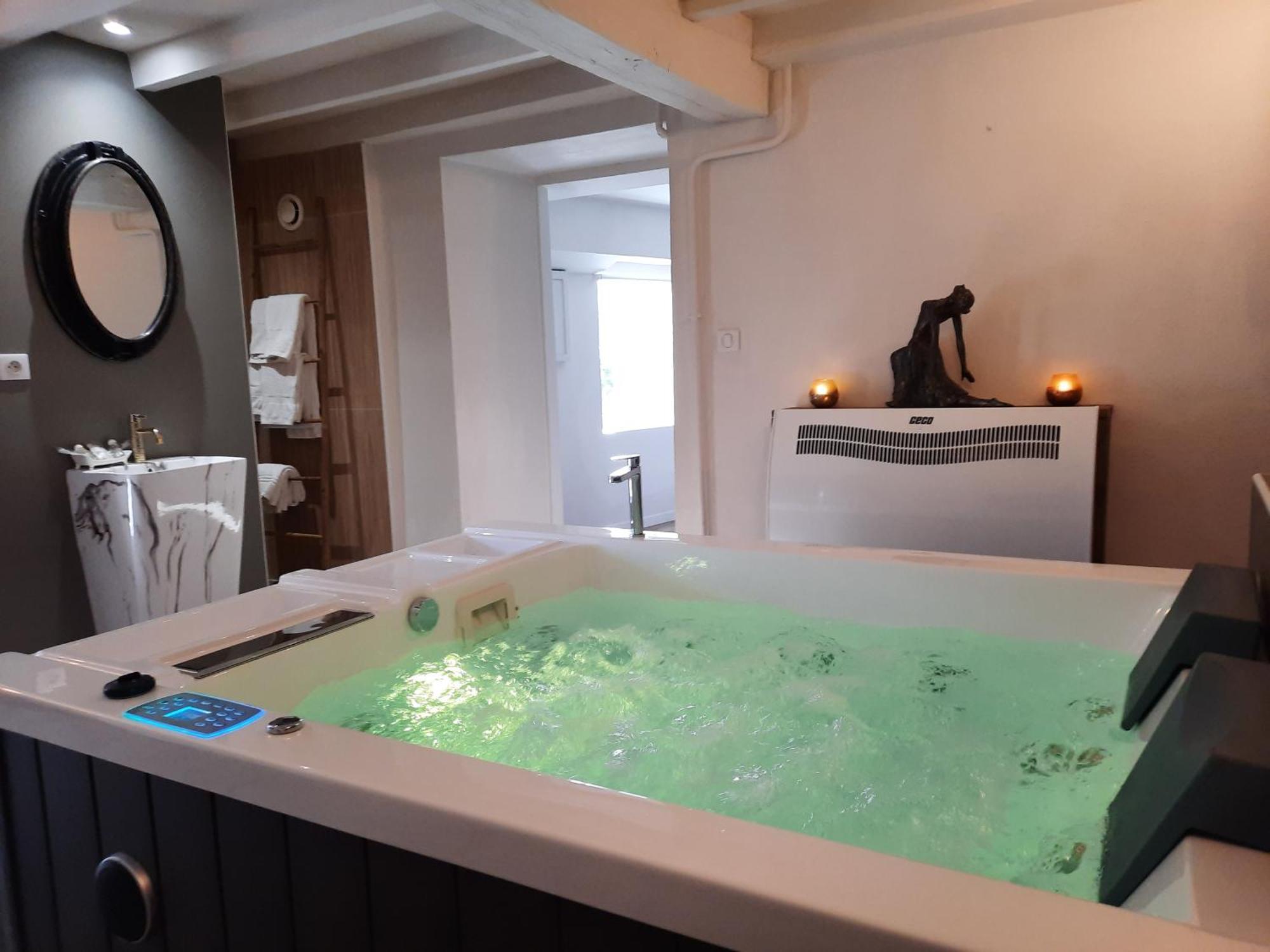 Charme Au Fil De L'Eau 호텔 Vendieres 외부 사진