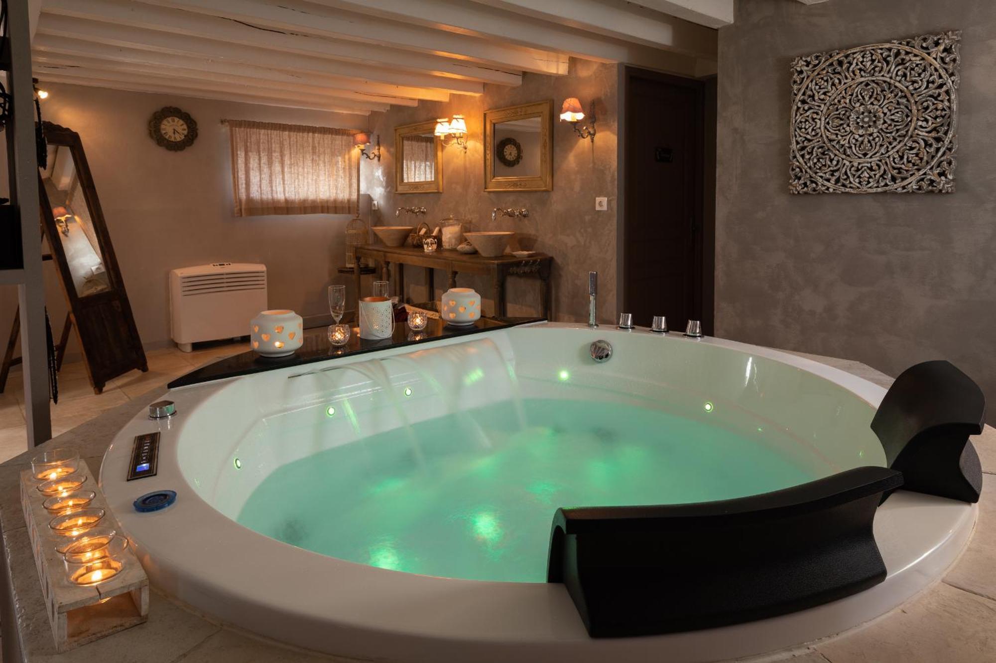 Charme Au Fil De L'Eau 호텔 Vendieres 외부 사진